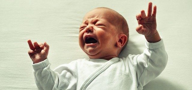 Płaczące niemowlę